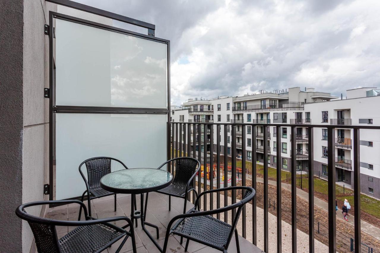 Chill Apartments Airport Ursynow Варшава Экстерьер фото