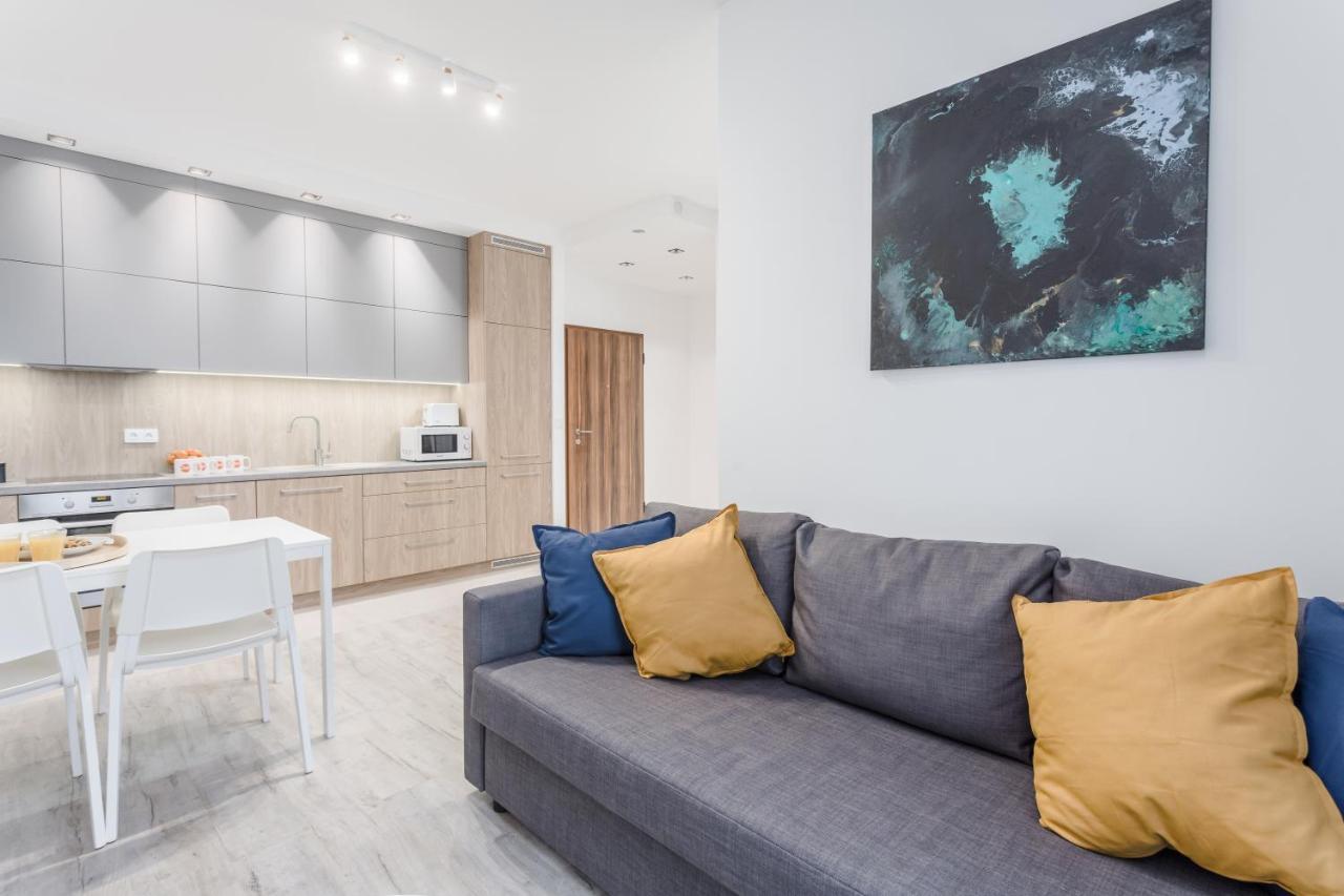 Chill Apartments Airport Ursynow Варшава Экстерьер фото